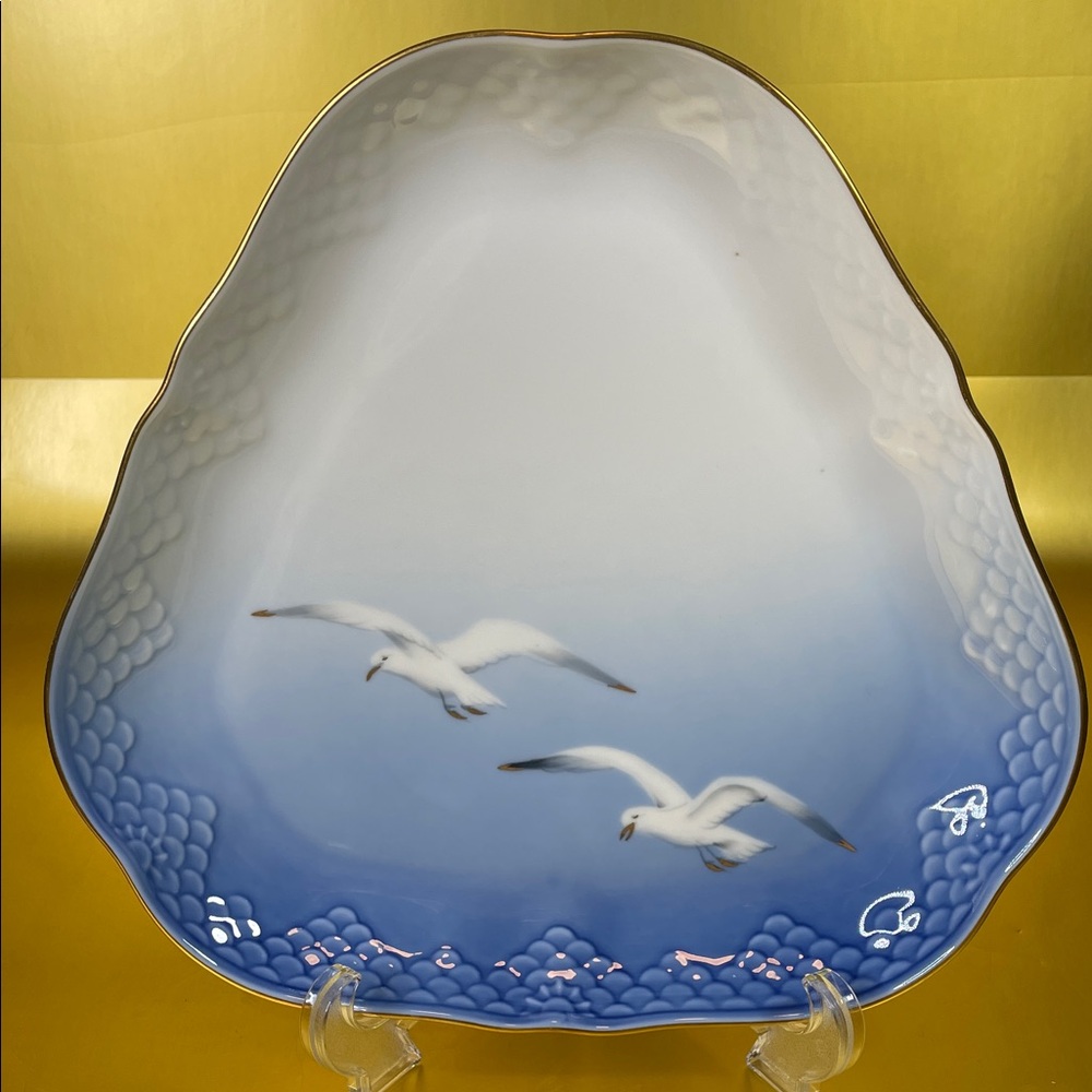 Bing & Grøndahl Copenhagen Seagull Blue and White Serving Plate 9”